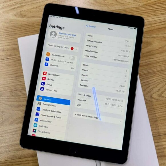 Apple iPad Air 2 – 128GB Wi-Fi With Box & Charger Like New Condition - Picture 3 of 12